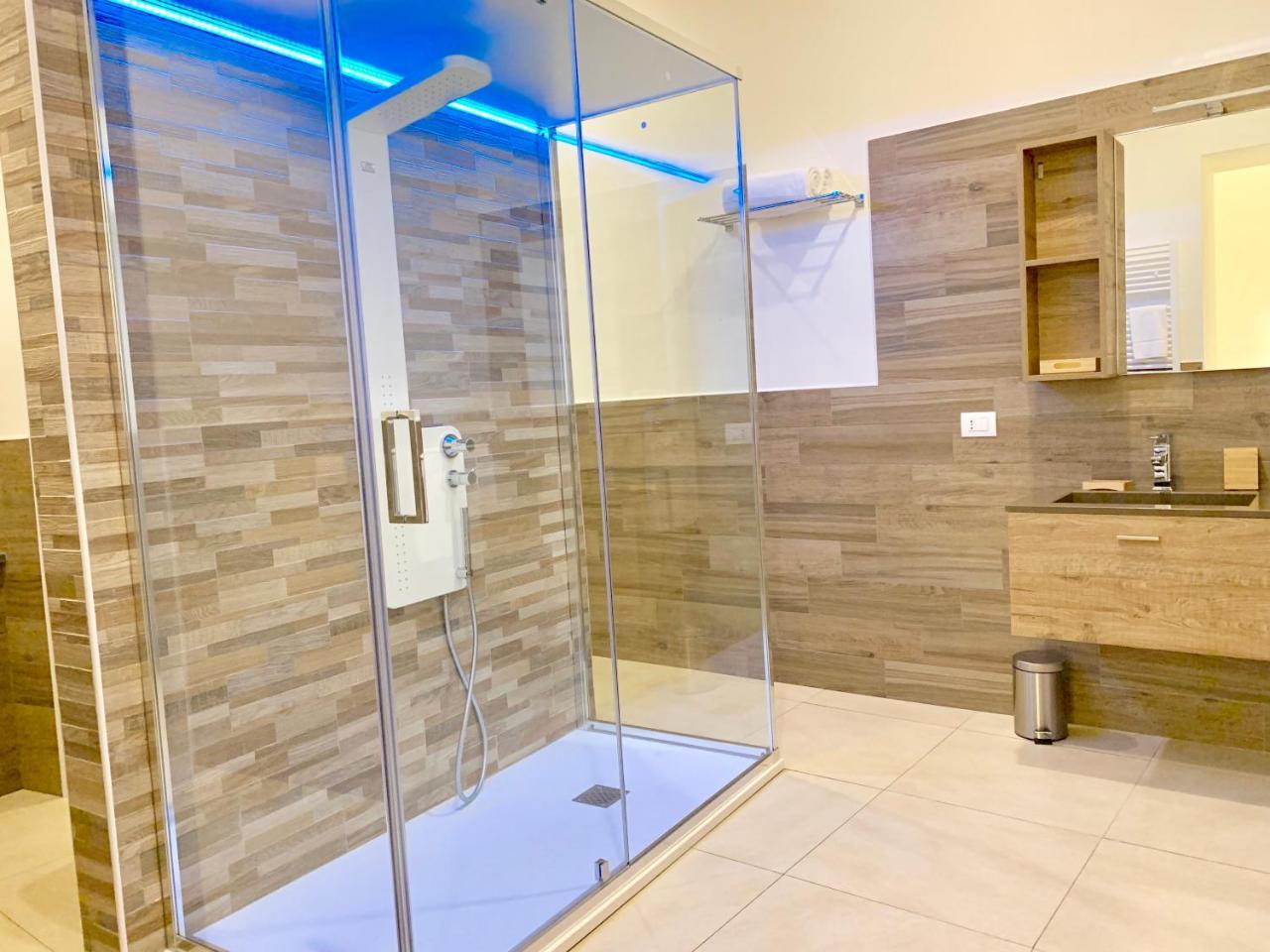 Napoli Squares Suites Εξωτερικό φωτογραφία