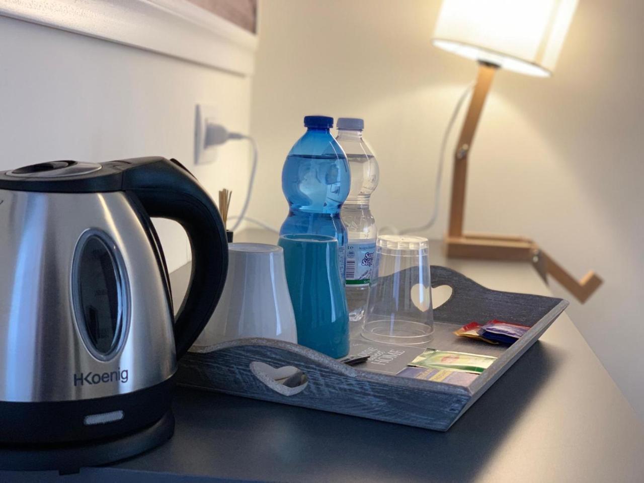 Napoli Squares Suites Εξωτερικό φωτογραφία