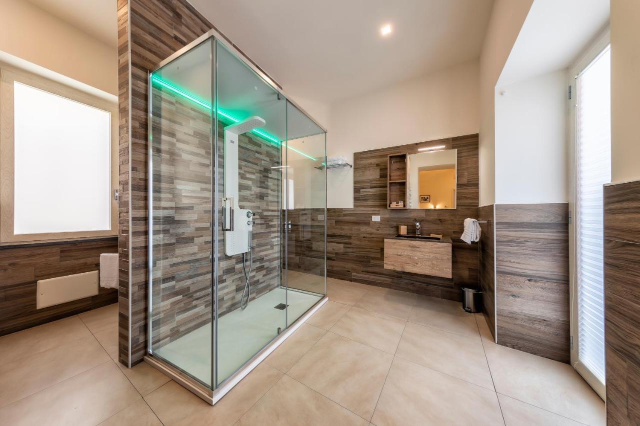 Napoli Squares Suites Εξωτερικό φωτογραφία