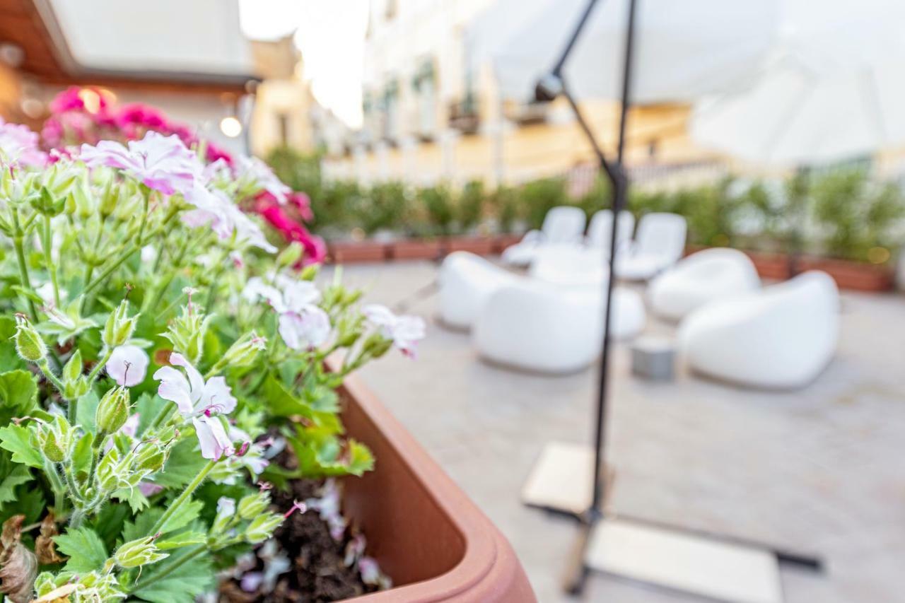 Napoli Squares Suites Εξωτερικό φωτογραφία