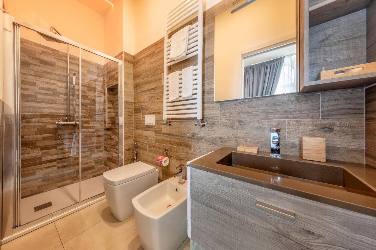 Napoli Squares Suites Εξωτερικό φωτογραφία